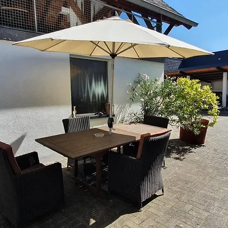 Georgs アパート ツェルティンゲン・ラハティグ